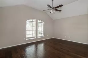 111 Jennings Dr, Waxahachie, TX 75165 - Photo 9