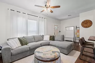 811 N Gaines St, Ennis, TX 75119 - Photo 7