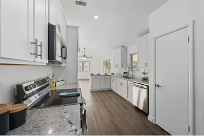 5000 Highpoint Parkway, Burleson, TX 76028 - Photo 11