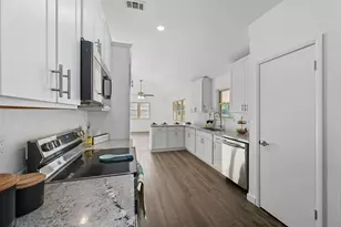 5000 Highpoint Pkwy, Burleson, TX 76028 - Photo 11