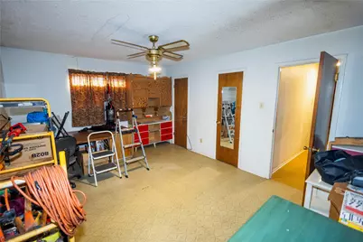 809 Lomo Street, Fort Worth, TX 76110 - Photo 17