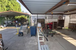 809 Lomo St, Fort Worth, TX 76110 - Photo 7