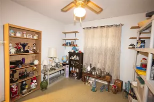 809 Lomo St, Fort Worth, TX 76110 - Photo 25