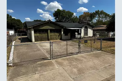 809 Lomo Street, Fort Worth, TX 76110 - Photo 1