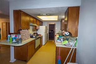 809 Lomo St, Fort Worth, TX 76110 - Photo 15