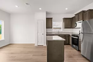 418 Watson Ct, Venus, TX 76084 - Photo 5