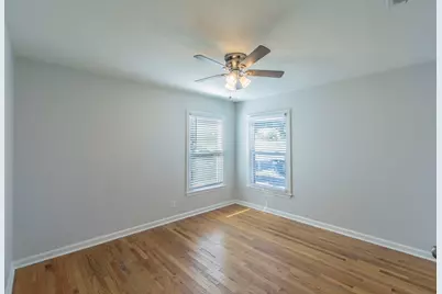 1029 N New Road, Waco, TX 76710 - Photo 13