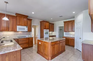 1305 Canyon Creek Dr, McKinney, TX 75072 - Photo 11