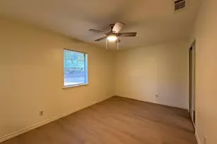 324 Oakwood Cir, Shady Shores, TX 76208 - Photo 13