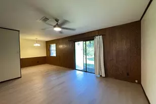 324 Oakwood Cir, Shady Shores, TX 76208 - Photo 5