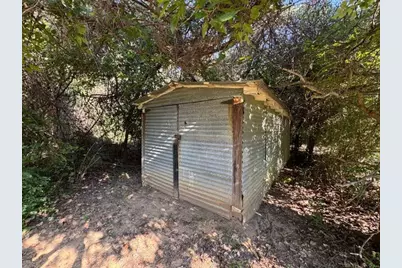 324 Oakwood Circle, Shady Shores, TX 76208 - Photo 17