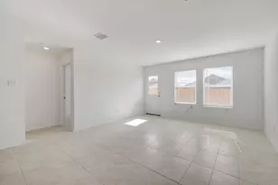 2625 Kingsman Dr, Fort Worth, TX 76179 - Photo 11