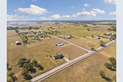 127 Pleasant View Drive, Bridgeport, TX 76426 - Photo 9