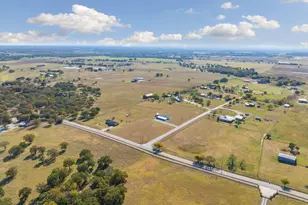 127 Pleasant View Dr, Bridgeport, TX 76426 - Photo 11