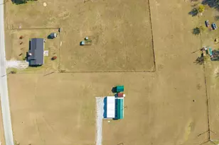 127 Pleasant View Dr, Bridgeport, TX 76426 - Photo 13