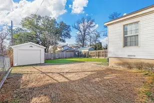 4209 Curzon Ave, Fort Worth, TX 76107 - Photo 31