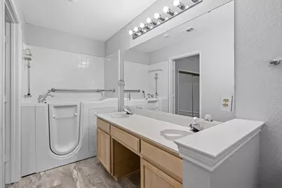 7301 Wagonwheel Road, Fort Worth, TX 76133 - Photo 13