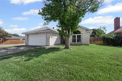 7301 Wagonwheel Road, Fort Worth, TX 76133 - Photo 3