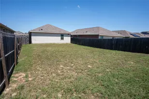 5829 Honey Creek St, Fort Worth, TX 76179 - Photo 11
