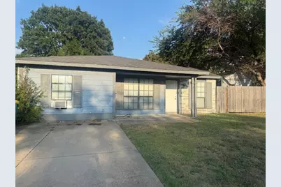 423 Vincent Street, Cedar Hill, TX 75104 - Photo 1