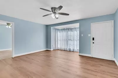 212 Mountain View Drive, Azle, TX 76020 - Photo 3