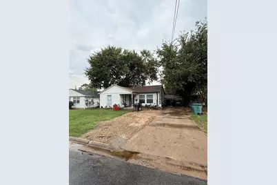 210 W Dexter Street, Sherman, TX 75092 - Photo 3