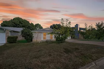 2203 Newbury Drive, Arlington, TX 76014 - Photo 3