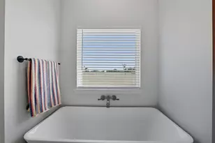 252 Harvard Ln, Springtown, TX 76082 - Photo 13