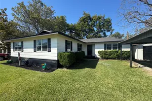 402 N Hughes St, Howe, TX 75459 - Photo 3