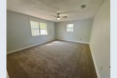 402 N Hughes Street, Howe, TX 75459 - Photo 5