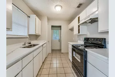 1713 Windsong Lane, Irving, TX 75060 - Photo 5