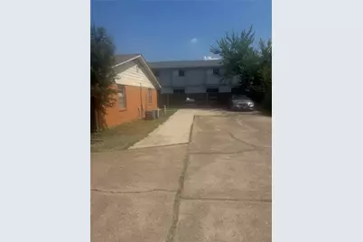 220 W Union Bower #220 222, Irving, TX 75061 - Photo 7