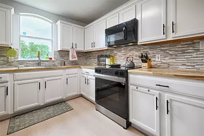 4544 N Shore Drive, The Colony, TX 75056 - Photo 5