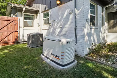 4201 Burke Road, Fort Worth, TX 76119 - Photo 31