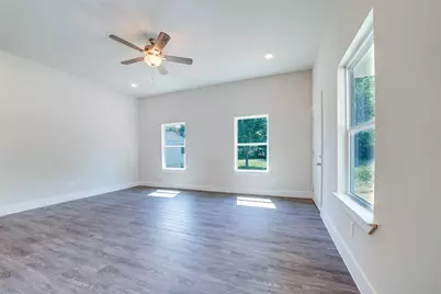 1044 W Ford Street, Denison, TX 75020 - Photo 11