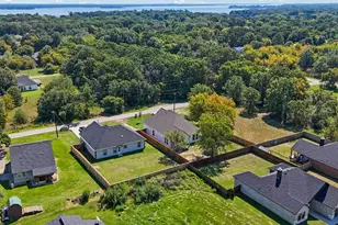 317 Kapuna Dr, Tool, TX 75143 - Photo 29