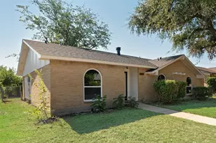 9324 County View Rd, Dallas, TX 75249 - Photo 3