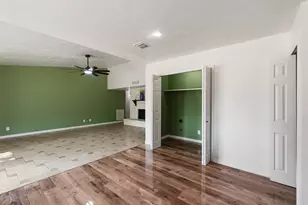 9324 County View Rd, Dallas, TX 75249 - Photo 7