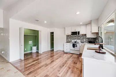 9324 County View Road, Dallas, TX 75249 - Photo 17