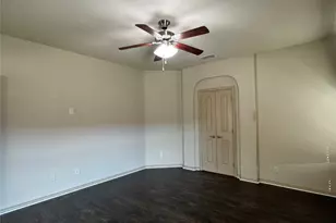 2604 Triangle Leaf Dr, Fort Worth, TX 76244 - Photo 9