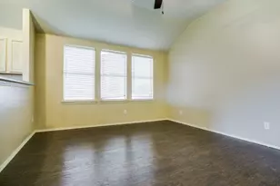 1223 Mockingbird Dr, Aubrey, TX 76227 - Photo 5