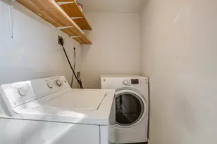 4231 S Cresthaven Rd, Dallas, TX 75209 - Photo 37