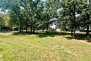 40 Cumberland Cir, Denison, TX 75021 - Photo 3