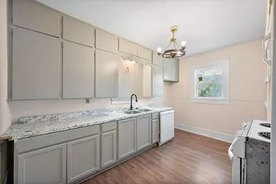 1038 E Maddox Avenue, Fort Worth, TX 76104 - Photo 17