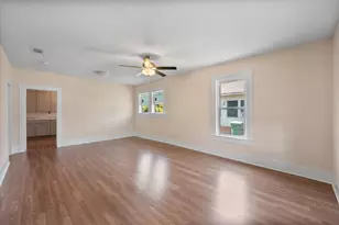 1038 E Maddox Ave, Fort Worth, TX 76104 - Photo 7