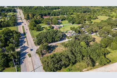 2000 Dowdy Ferry Road, Dallas, TX 75217 - Photo 9