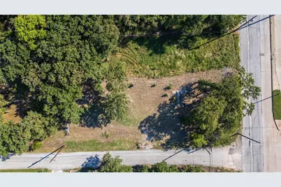 2000 Dowdy Ferry Road, Dallas, TX 75217 - Photo 1