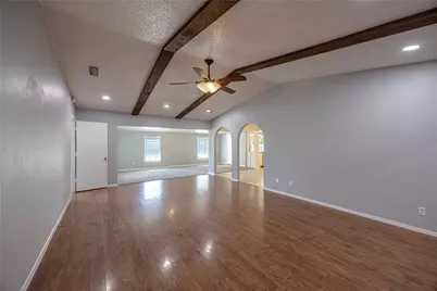 3500 Grande Bulevar, Irving, TX 75062 - Photo 7