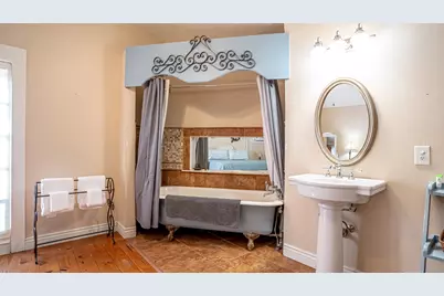 616 Thorp Spring Road, Granbury, TX 76048 - Photo 31