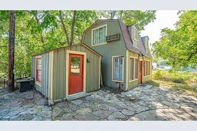 616 Thorp Spring Road, Granbury, TX 76048 - Photo 35